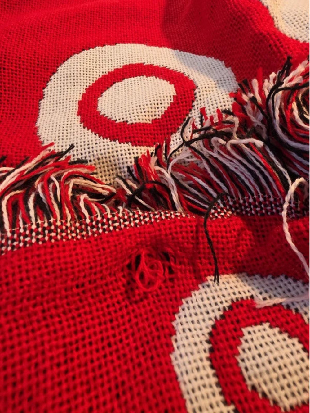 Target woven throw - Picture 2 of 3